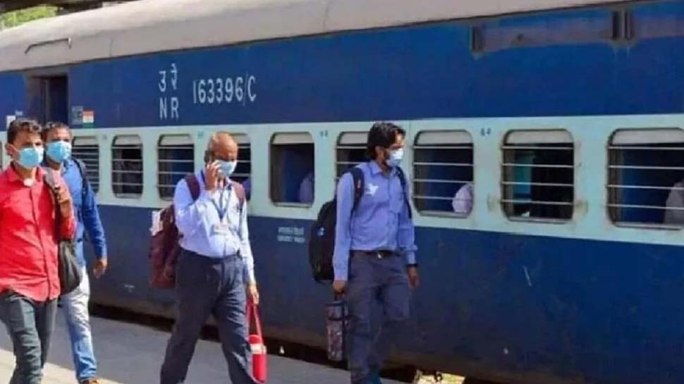 Indian Railways Update: നിരവധി ട്രെയിനുകൾ റദ്ദാക്കി ഇന്ത്യന് റെയില്വേ, നിങ്ങളും ടിക്കറ്റ് ബുക്ക് ചെയ്തിട്ടുണ്ടോ? Indian Railways Update: നിരവധി ട്രെയിനുകൾ റദ്ദാക്കി ഇന്ത്യന് റെയില്വേ, നിങ്ങളും ടിക്കറ്റ് ബുക്ക് ചെയ്തിട്ടുണ്ടോ?