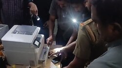 Kumily Check Post Vigilance Inspection | അയ്യപ്പ ഭക്തരായെത്തി വിജിലൻസുകാർ, 1000 രൂപ കൈക്കൂലി, കുമളി ചെക്ക് പോസ്റ്റിൽ മിന്നൽ പരിശോധന