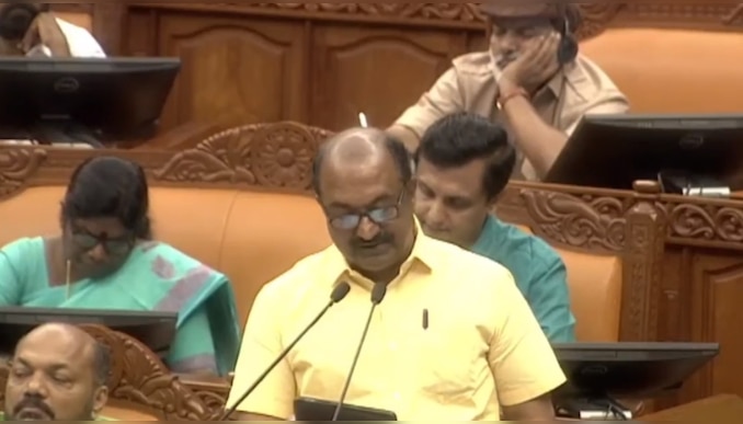 Kerala Budget 2024: യാത്രക്കാര്‍ ദുരിതത്തില്‍; കെ റെയിലുമായി മുന്നോട്ട് തന്നെയെന്ന് ധനമന്ത്രി