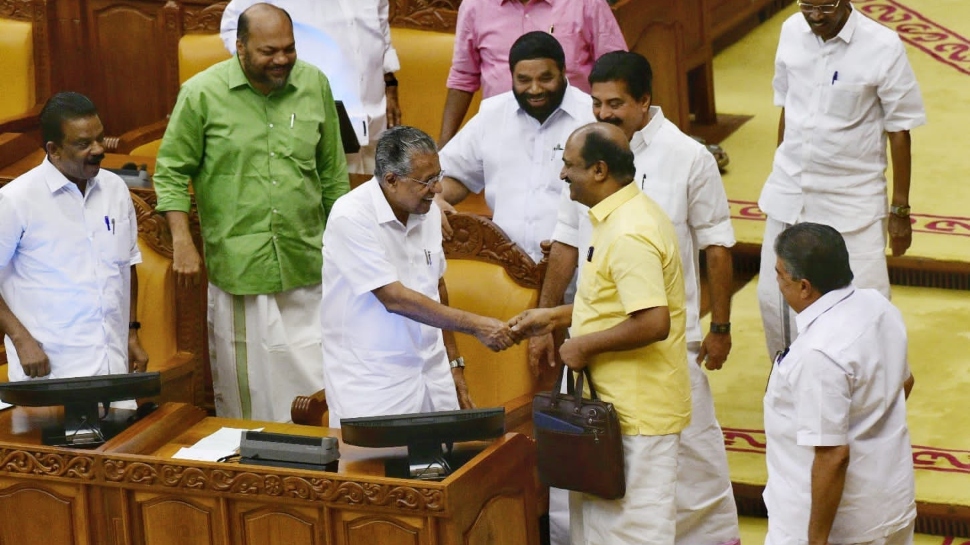 Kerala Budget 2024: വൈദ്യുതി ചാർജും മദ്യവിലയും കൂടും; ബജറ്റ് 2024-25 ഒറ്റനോട്ടത്തിൽ Kerala Budget 2024: വൈദ്യുതി ചാർജും മദ്യവിലയും കൂടും; ബജറ്റ് 2024-25 ഒറ്റനോട്ടത്തിൽ