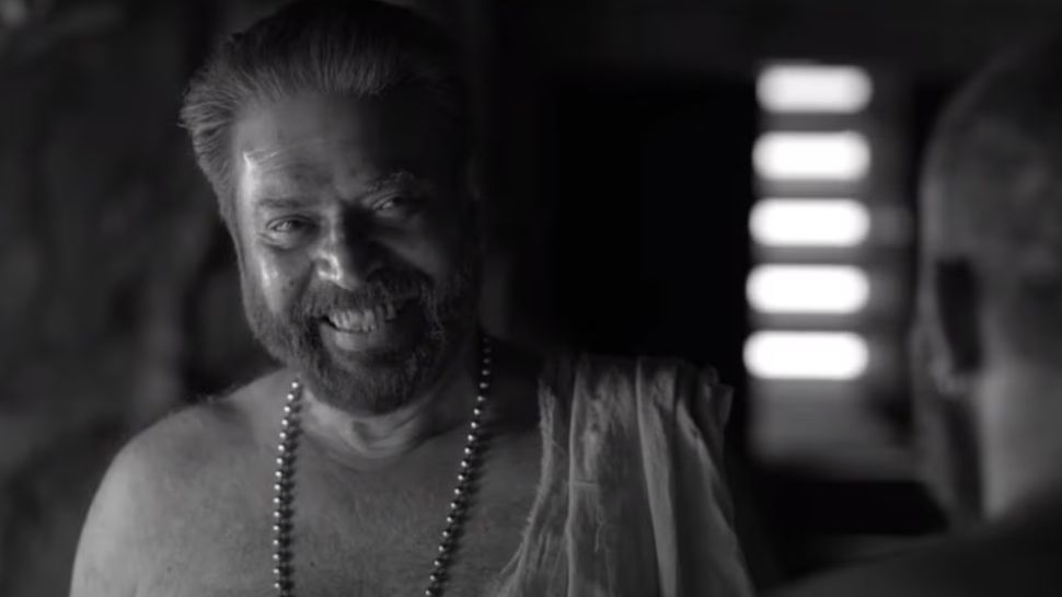 Bramayugam: ഭ്രമയുഗത്തിനെതിരെ കുഞ്ചമണ് ഇല്ലം ഹൈക്കോടതിയില്; ചിത്രത്തിന്റെ സെന്സര് സര്ട്ടിഫിക്കറ്റ് അടക്കം റദ്ദാക്കണം എന്ന് ആവശ്യം Bramayugam: ഭ്രമയുഗത്തിനെതിരെ കുഞ്ചമണ് ഇല്ലം ഹൈക്കോടതിയില്; ചിത്രത്തിന്റെ സെന്സര് സര്ട്ടിഫിക്കറ്റ് അടക്കം റദ്ദാക്കണം എന്ന് ആവശ്യം