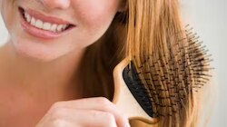Hair Growth: മുടി തഴച്ചുവളരാൻ കറിവേപ്പിലയും വെളിച്ചെണ്ണയും ഇങ്ങനെ ഉപയോ​ഗിക്കൂ... റിസൾട്ട് ബെസ്റ്റ്