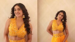Saniya Iyappan Hot Looking: ഹോട്ട് ലുക്കിലെത്തി, സാനിയ ഇയ്യപ്പൻ- ചിത്രങ്ങൾ
