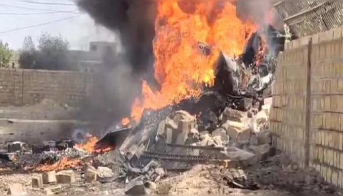 Tejas Aircraft Crashes: വ്യോമസേനയുടെ തേജസ് വിമാനം ജനവാസ മേഖലയിൽ തകർന്നുവീണു