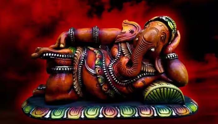 Wednesday Ganesh Puja: ബുധനാഴ്ച ഗണപതിയെ ആരാധിക്കുന്നതിന്റെ പ്രാധാന്യം Wednesday Ganesh Puja: ബുധനാഴ്ച ഗണപതിയെ ആരാധിക്കുന്നതിന്റെ പ്രാധാന്യം
