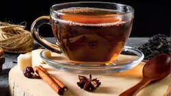 Cinnamon Tea: കറുവപ്പട്ട ചായ കുടിച്ച് കൊളസ്ട്രോൾ കുറയ്ക്കാം