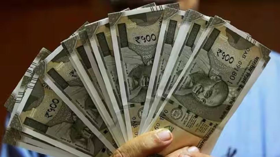 7th Pay Commission HRA: ഡിഎ മാത്രമല്ല, എച്ച് ആർഎയും കൂടും; എന്തൊക്കെയാണ് മാറ്റങ്ങൾ എന്ന് നോക്കാം 7th Pay Commission HRA: ഡിഎ മാത്രമല്ല, എച്ച് ആർഎയും കൂടും; എന്തൊക്കെയാണ് മാറ്റങ്ങൾ എന്ന് നോക്കാം