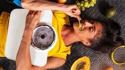 Summer Diet Tips: ഉരുകുന്ന ചൂട്; ഈ ഭക്ഷണങ്ങൾ കഴിക്കാൻ മറക്കരുത്