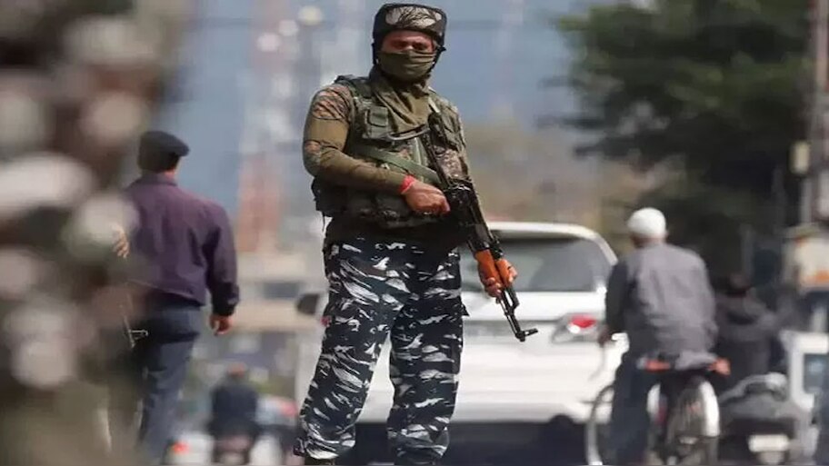Manipur Attack: മണിപ്പൂരിൽ വെടിവെപ്പ്: രണ്ട് സിആർപിഎഫ് ജവാന്മാർക്ക് വീരമൃത്യു 