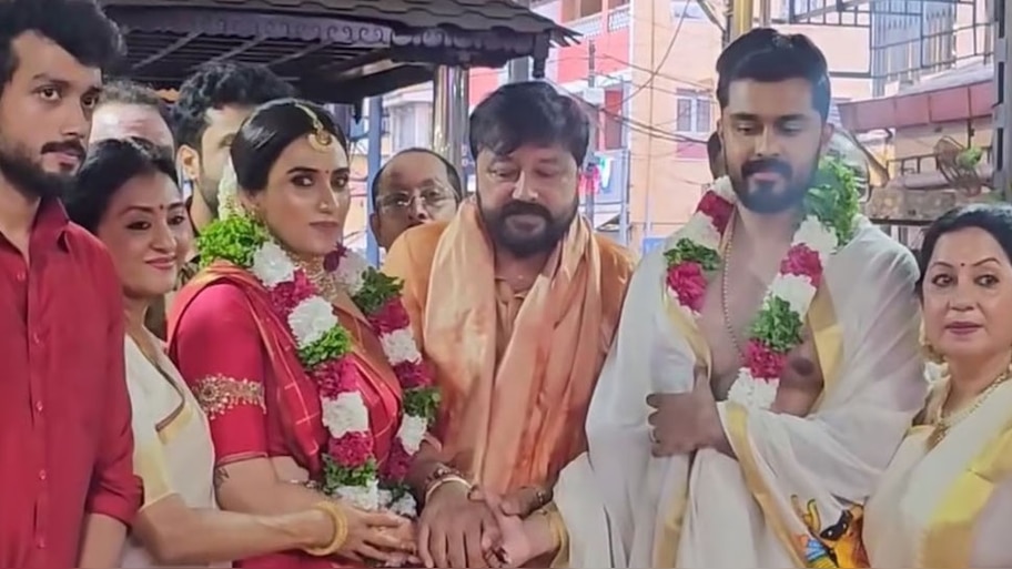 Malavika Jayaram Wedding: ജയറാമിന്റെ ചക്കി ഇനി നവനീതിന് സ്വന്തം; മാളവിക ജയറാം വിവാഹിതയായി