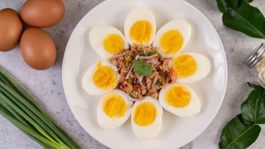 Eggs Benefits: പോഷകങ്ങളാൽ സമ്പന്നം; വേനൽക്കാല ഡയറ്റിൽ മുട്ട ചേർക്കേണ്ടതിന്റെ പ്രധാന്യം അറിയാം