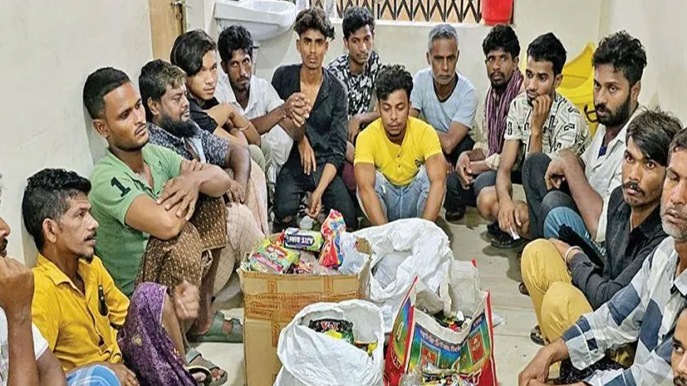 Drugds Seized: പെരുമ്പാവൂരിൽ വൻ ലഹരിവേട്ട; ലക്ഷങ്ങൾ വിലവരുന്ന ലഹരി വസ്തുക്കൾ പിടികൂടി Drugds Seized: പെരുമ്പാവൂരിൽ വൻ ലഹരിവേട്ട; ലക്ഷങ്ങൾ വിലവരുന്ന ലഹരി വസ്തുക്കൾ പിടികൂടി