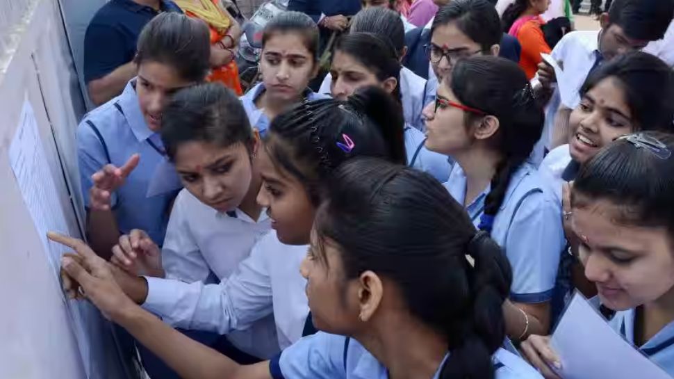 Kerala SSLC Result 2024: എസ്.എസ്.എൽ.സി, ഹയർ സെക്കന്ററി ഫലങ്ങളറിയാൻ കൈറ്റിന്റെ ക്ലൗഡധിഷ്ഠിത പോർട്ടൽ; സഫലം 2024 മൊബൈൽ ആപ്പും ഡൗൺലോഡ് ചെയ്യാം Kerala SSLC Result 2024: എസ്.എസ്.എൽ.സി, ഹയർ സെക്കന്ററി ഫലങ്ങളറിയാൻ കൈറ്റിന്റെ ക്ലൗഡധിഷ്ഠിത പോർട്ടൽ; സഫലം 2024 മൊബൈൽ ആപ്പും ഡൗൺലോഡ് ചെയ്യാം