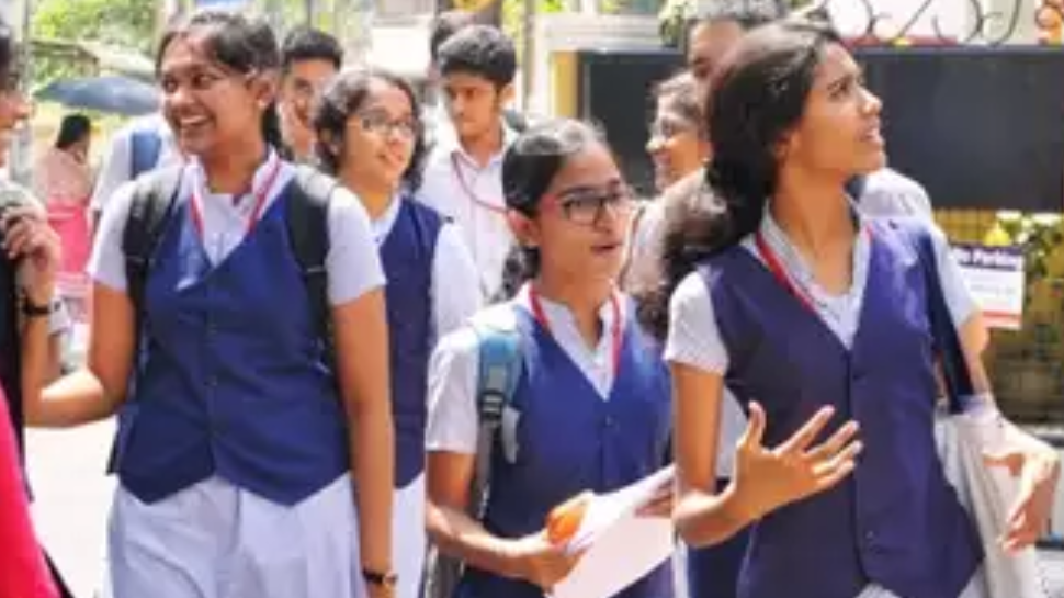Kerala Plus 2 Say Exam: പ്ലസ് ടു സേ പരീക്ഷ ജൂണിൽ; പരീക്ഷ ടൈംടേബിൾ ഇങ്ങനെ Kerala Plus 2 Say Exam: പ്ലസ് ടു സേ പരീക്ഷ ജൂണിൽ; പരീക്ഷ ടൈംടേബിൾ ഇങ്ങനെ