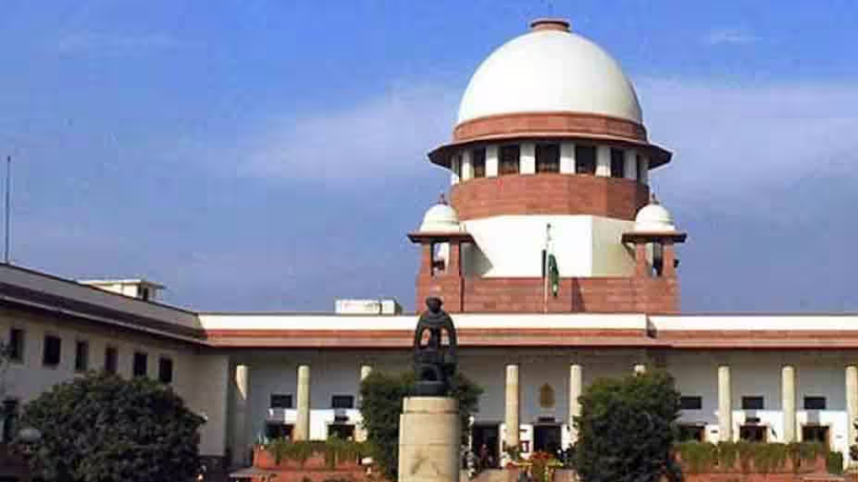 Supreme Court: അസമയത്തെ മൊഴിയെടുക്കൽ; 64കാരന്റെ ഹർജിയിൽ ഇഡിയുടെ പ്രതികരണം തേടി സുപ്രീംകോടതി Supreme Court: അസമയത്തെ മൊഴിയെടുക്കൽ; 64കാരന്റെ ഹർജിയിൽ ഇഡിയുടെ പ്രതികരണം തേടി സുപ്രീംകോടതി