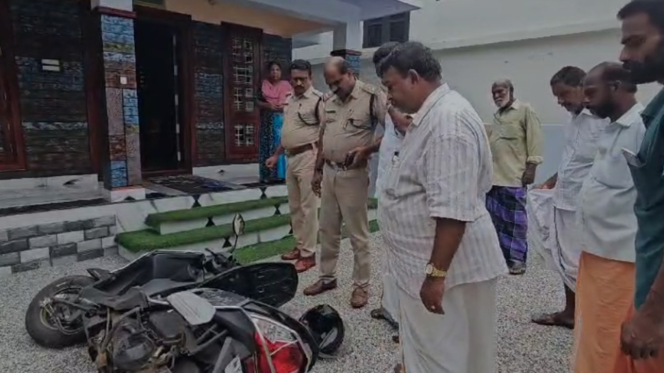 Gunda attack: തലസ്ഥാനത്ത് ഗുണ്ടാ വിളയാട്ടം; ലഹരിയിൽ അഴിഞ്ഞാടിയ ഗുണ്ടാസംഘം വഴിയാത്രക്കാരെയും വീടും ആക്രമിച്ചു Gunda attack: തലസ്ഥാനത്ത് ഗുണ്ടാ വിളയാട്ടം; ലഹരിയിൽ അഴിഞ്ഞാടിയ ഗുണ്ടാസംഘം വഴിയാത്രക്കാരെയും വീടും ആക്രമിച്ചു