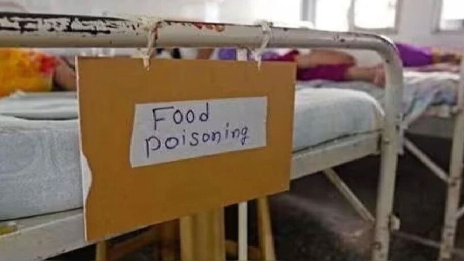 Food Poison: ക്ഷേത്രത്തിലെ പ്രസാദം കഴിച്ച് മഹാരാഷ്ട്രയിൽ 90 പേർക്ക് ഭക്ഷ്യവിഷബാധ