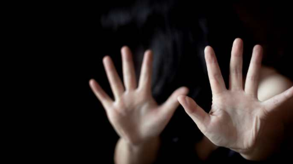Pocso Case: കാസർകോട് 10 വയസുകാരിയെ തട്ടിക്കൊണ്ടുപോയി ലൈംഗികാതിക്രമം; പ്രതിയെ തിരിച്ചറിഞ്ഞതായി പൊലീസ് Pocso Case: കാസർകോട് 10 വയസുകാരിയെ തട്ടിക്കൊണ്ടുപോയി ലൈംഗികാതിക്രമം; പ്രതിയെ തിരിച്ചറിഞ്ഞതായി പൊലീസ്