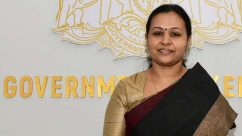 Veena George: പകര്ച്ചവ്യാധി പ്രതിരോധം, ആരോഗ്യ വകുപ്പിന്റെ സ്റ്റേറ്റ്ലെവല് ആര്.ആര്.ടി. നിലവില് വന്നു: മന്ത്രി വീണാ ജോര്ജ് Veena George: പകര്ച്ചവ്യാധി പ്രതിരോധം, ആരോഗ്യ വകുപ്പിന്റെ സ്റ്റേറ്റ്ലെവല് ആര്.ആര്.ടി. നിലവില് വന്നു: മന്ത്രി വീണാ ജോര്ജ്