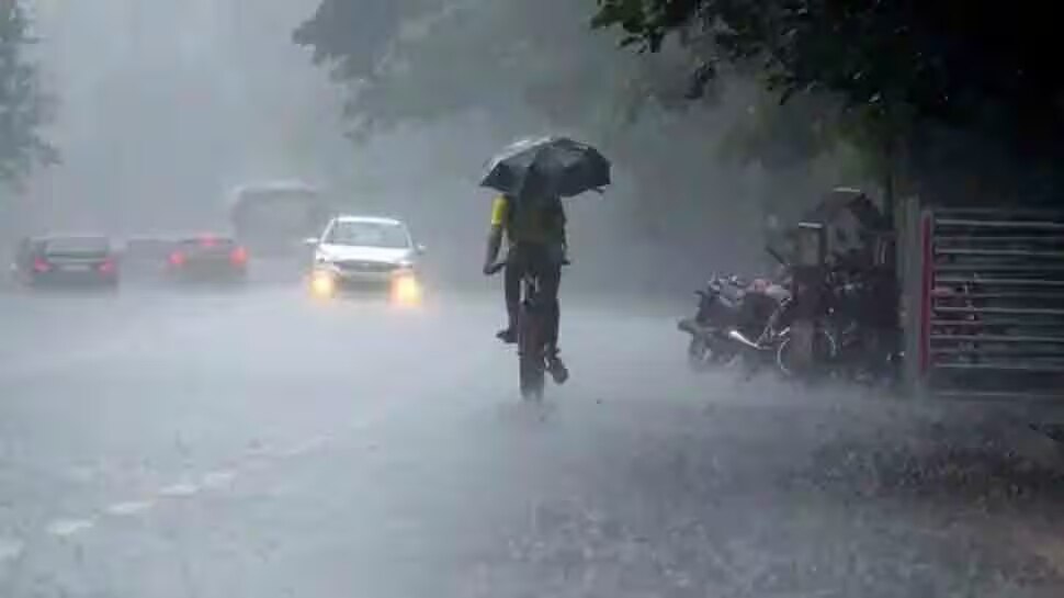 Kerala weather: സംസ്ഥാനത്ത് വീണ്ടും മഴ മുന്നറിയിപ്പിൽ മാറ്റം; എട്ട് ജില്ലകളിൽ ഓറഞ്ച് അലർട്ട് പ്രഖ്യാപിച്ചു Kerala weather: സംസ്ഥാനത്ത് വീണ്ടും മഴ മുന്നറിയിപ്പിൽ മാറ്റം; എട്ട് ജില്ലകളിൽ ഓറഞ്ച് അലർട്ട് പ്രഖ്യാപിച്ചു