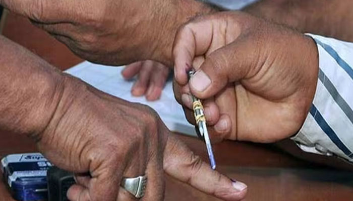 Lok Sabha Election 2024: ആറാം ഘട്ട ലോക്സഭാ തിരഞ്ഞെടുപ്പ് ഇന്ന്; 58 മണ്ഡലങ്ങൾ വിധിയെഴുതും; വോട്ടിംഗ് ആരംഭിച്ചു Lok Sabha Election 2024: ആറാം ഘട്ട ലോക്സഭാ തിരഞ്ഞെടുപ്പ് ഇന്ന്; 58 മണ്ഡലങ്ങൾ വിധിയെഴുതും; വോട്ടിംഗ് ആരംഭിച്ചു
