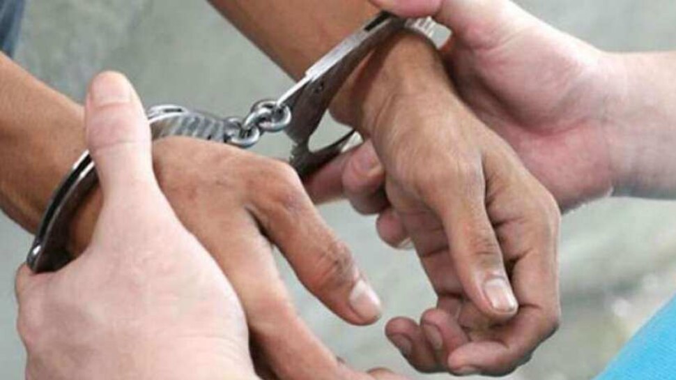 Pocso Case: 10 വയസുകാരിയെ തട്ടിക്കൊണ്ട് പോയി പീഡിപ്പിച്ച കേസ്: പ്രതി അറസ്റ്റിൽ Pocso Case: 10 വയസുകാരിയെ തട്ടിക്കൊണ്ട് പോയി പീഡിപ്പിച്ച കേസ്: പ്രതി അറസ്റ്റിൽ