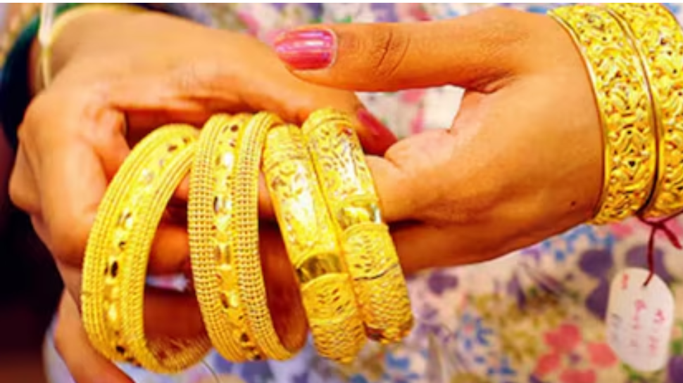 Gold Rate Today: ഇന്നും കൂടി...! ഇന്നത്തെ സ്വർണ്ണ വില അറിയാം Gold Rate Today: ഇന്നും കൂടി...! ഇന്നത്തെ സ്വർണ്ണ വില അറിയാം