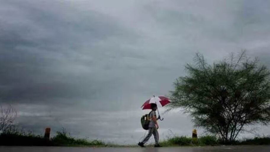 Kerala rain alert: സംസ്ഥാനത്ത് കാലവർഷം ഇന്നെത്തും; ഇനി 7 ദിവസം മഴ, 11 ജില്ലകളിൽ യെല്ലോ അലർട്ട്