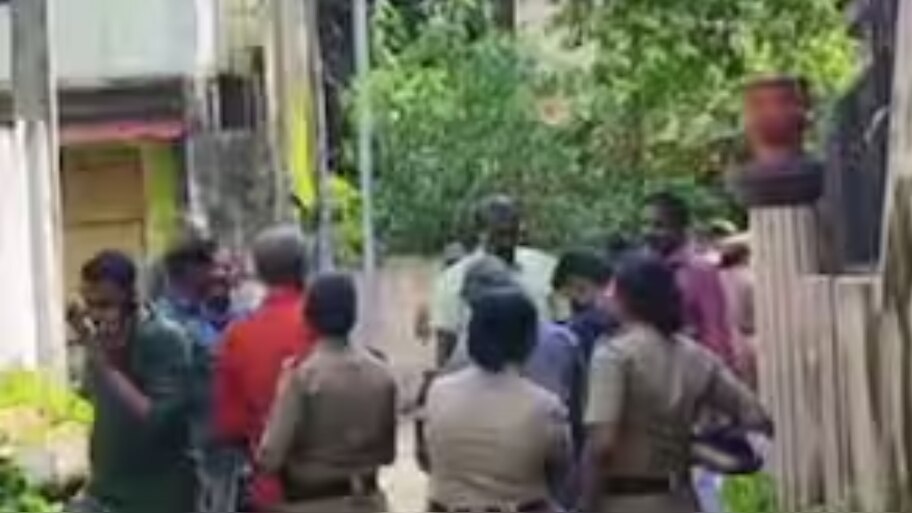 Suicide: നെയ്യാറ്റിൻകരയിൽ മകളെ കൊലപ്പെടുത്താൻ ശ്രമിച്ചശേഷം അമ്മ ജീവനൊടുക്കി