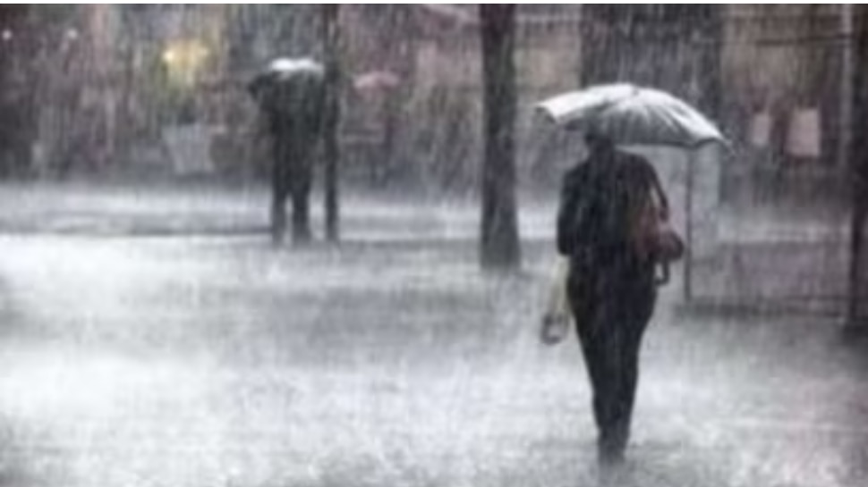 Kerala Rain Update: സംസ്ഥാനത്ത് മഴ കനക്കുന്നു; 6 ജില്ലകളിൽ ഓറഞ്ച് അലർട്ട് Kerala Rain Update: സംസ്ഥാനത്ത് മഴ കനക്കുന്നു; 6 ജില്ലകളിൽ ഓറഞ്ച് അലർട്ട്