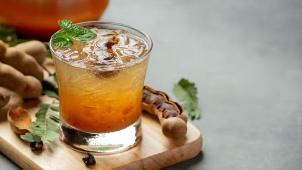 Tamarind Water: പുളി വെള്ളം കുടിച്ചാൽ എന്താണ് ഗുണം? ഇക്കാര്യങ്ങൾ അറിയാം Tamarind Water: പുളി വെള്ളം കുടിച്ചാൽ എന്താണ് ഗുണം? ഇക്കാര്യങ്ങൾ അറിയാം