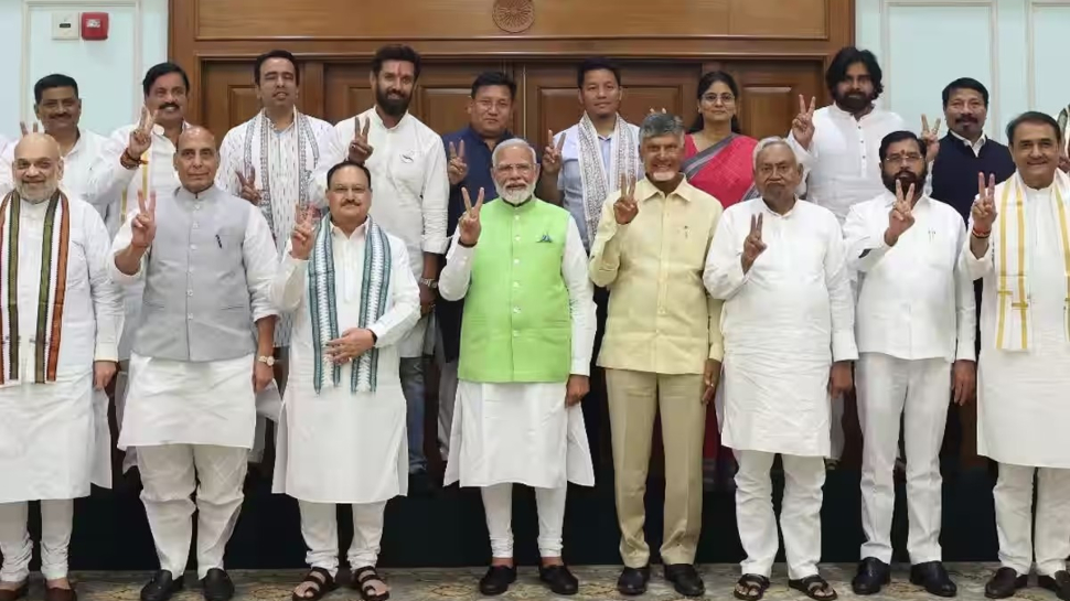 Modi Swearing In Ceremony: മോദി 3.0: സത്യപ്രതിജ്ഞാ ചടങ്ങ് ഇന്ന്, കനത്ത സുരക്ഷയിൽ രാജ്യ തലസ്ഥാനം Modi Swearing In Ceremony: മോദി 3.0: സത്യപ്രതിജ്ഞാ ചടങ്ങ് ഇന്ന്, കനത്ത സുരക്ഷയിൽ രാജ്യ തലസ്ഥാനം
