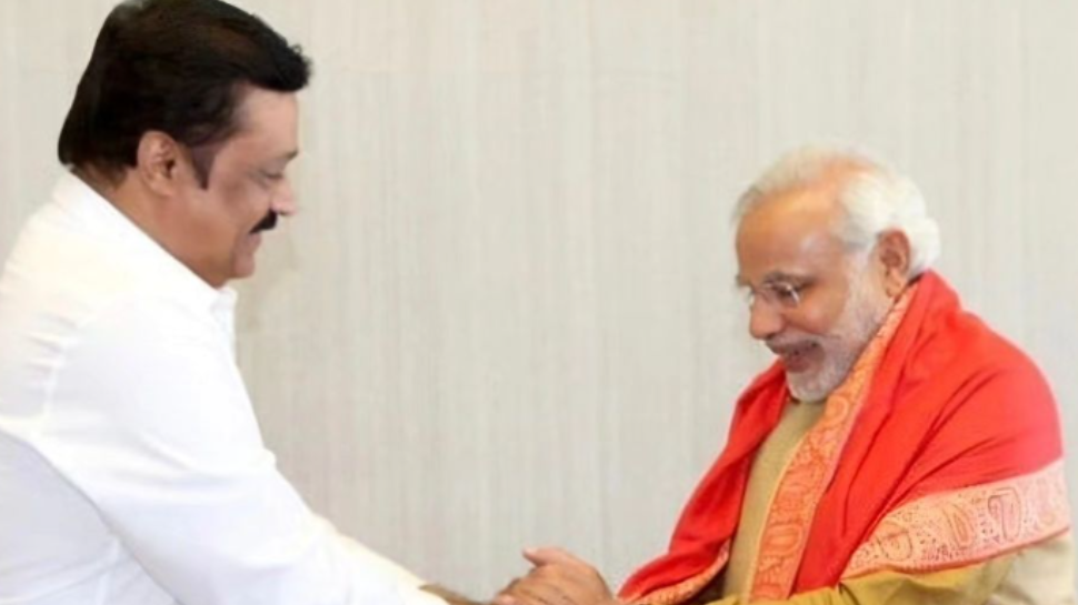 Suresh Gopi: മോദി സർക്കാരിൻ്റെ മന്ത്രിസഭയിൽ അംഗമായതിൽ അഭിമാനം; രാജിയില്ലെന്ന് സുരേഷ് ഗോപി Suresh Gopi: മോദി സർക്കാരിൻ്റെ മന്ത്രിസഭയിൽ അംഗമായതിൽ അഭിമാനം; രാജിയില്ലെന്ന് സുരേഷ് ഗോപി