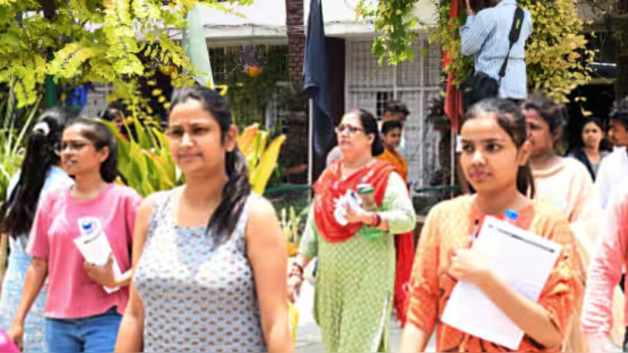 NEET PG Exam 2024: നീറ്റ് പിജി പരീക്ഷ മാറ്റി; നടപടി ക്രമക്കേട് ഉയർന്ന സാഹചര്യത്തിൽ, ഖേദം പ്രകടിപ്പിച്ച് കേന്ദ്രം