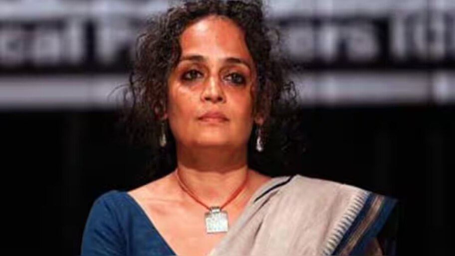 Arundhati Roy: 'ഉറച്ച ശബ്ദത്തെ ആർക്കും നിശബ്ദമാക്കാനാകില്ല'; പെൻ പിന്റർ പുരസ്കാരം അരുന്ധതി റോയിക്ക്