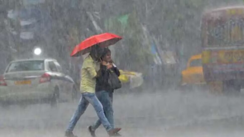 Kerala Rain Update: കാലവർഷം വീണ്ടും ശക്തി പ്രാപിച്ചേക്കും; സംസ്ഥാനത്ത് ഇന്ന് 3 ജില്ലകളിൽ അലർട്ട് Kerala Rain Update: കാലവർഷം വീണ്ടും ശക്തി പ്രാപിച്ചേക്കും; സംസ്ഥാനത്ത് ഇന്ന് 3 ജില്ലകളിൽ അലർട്ട്