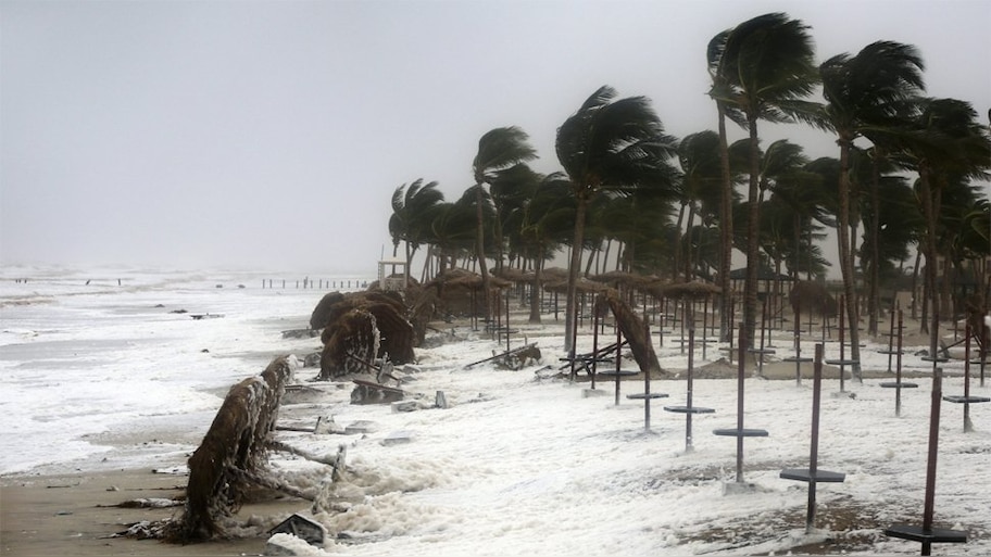 Kerala Weather: കേരളതീരം മുതൽ തെക്കൻ ഗുജറാത്ത് വരെ ന്യുനമർദ്ദപാത്തി; സംസ്ഥാനത്ത് അടുത്ത 5 ദിവസം വ്യാപക മഴ