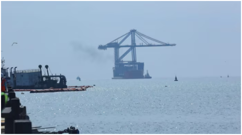 Vizhinjam Port: കാത്തിരിപ്പിന് വിരാമം! 'സാന് ഫെര്ണാണ്ടോ' വിഴിഞ്ഞത്തേക്ക്.. Vizhinjam Port: കാത്തിരിപ്പിന് വിരാമം! 'സാന് ഫെര്ണാണ്ടോ' വിഴിഞ്ഞത്തേക്ക്..