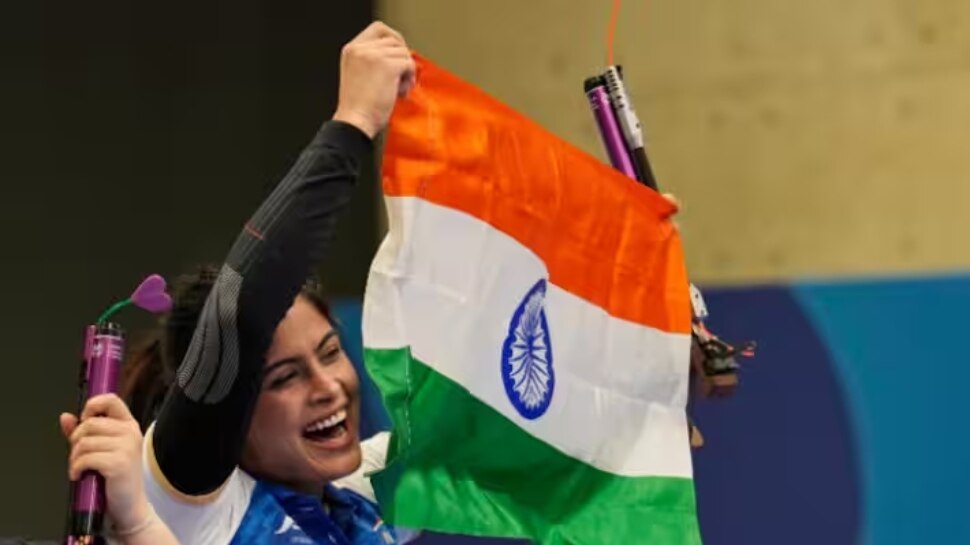 Manu Bhaker Shoots Bronze At Paris Olympics 2024 Wins Indias First ...