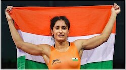 'ഇനി കരുത്ത് ബാക്കിയില്ല'; വിരമിക്കല്‍ പ്രഖ്യാപിച്ച് വിനേഷ് ഫോഗട്ട്