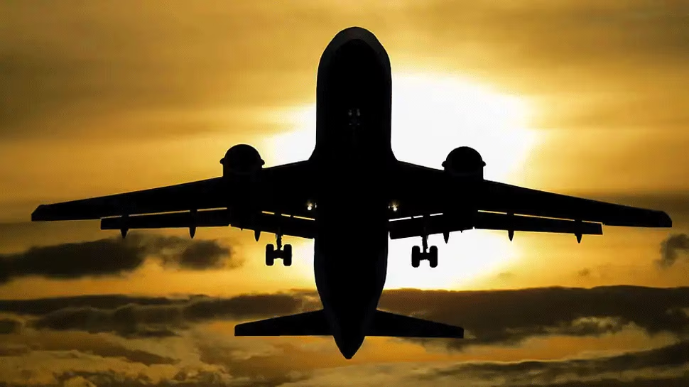 Kerala Airline: പറന്നുയരാൻ കേരളം, സ്വന്തമായി വിമാനക്കമ്പനി; ലൈസൻസ് നേടി അൽഹിന്ദ് എയർ Kerala Airline: പറന്നുയരാൻ കേരളം, സ്വന്തമായി വിമാനക്കമ്പനി; ലൈസൻസ് നേടി അൽഹിന്ദ് എയർ