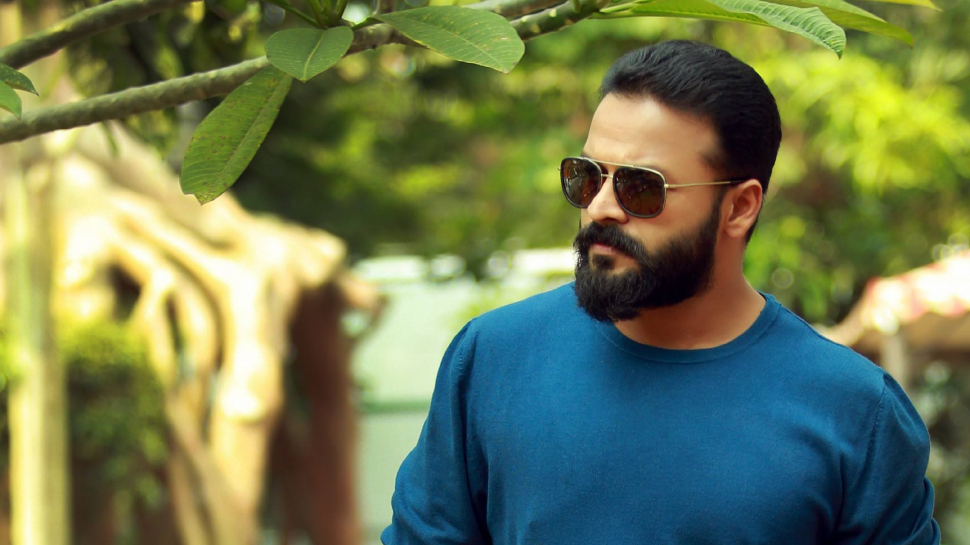 Jayasurya: 'പാപം ചെയ്യാത്തവര് കല്ലെറിയട്ടെ...പാപികളുടെ നേരെ മാത്രം'; പ്രതികരിച്ച് ജയസൂര്യ Jayasurya: 'പാപം ചെയ്യാത്തവര് കല്ലെറിയട്ടെ...പാപികളുടെ നേരെ മാത്രം'; പ്രതികരിച്ച് ജയസൂര്യ
