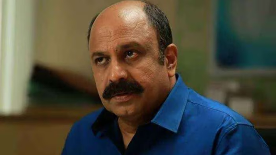 Siddique: 'പീഡനം നടന്നത് 101 D-യിൽ'; സിദ്ദിഖിന് കുരുക്ക് മുറുകുന്നു? ഹോട്ടൽ മുറി കാണിച്ചുകൊടുത്ത് നടി Siddique: 'പീഡനം നടന്നത് 101 D-യിൽ'; സിദ്ദിഖിന് കുരുക്ക് മുറുകുന്നു? ഹോട്ടൽ മുറി കാണിച്ചുകൊടുത്ത് നടി