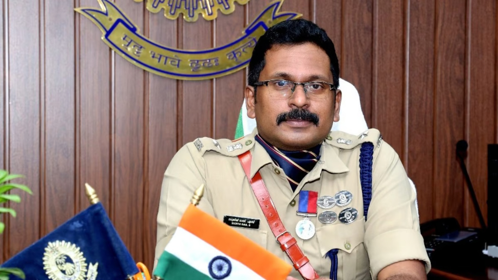 Sujith Das: 'പോലീസ് സേനയുടെ സല്പ്പേരിന് കളങ്കമുണ്ടാക്കി'; സുജിത് ദാസിന്റെ സസ്പെന്ഷന് ഉത്തരവിറങ്ങി Sujith Das: 'പോലീസ് സേനയുടെ സല്പ്പേരിന് കളങ്കമുണ്ടാക്കി'; സുജിത് ദാസിന്റെ സസ്പെന്ഷന് ഉത്തരവിറങ്ങി