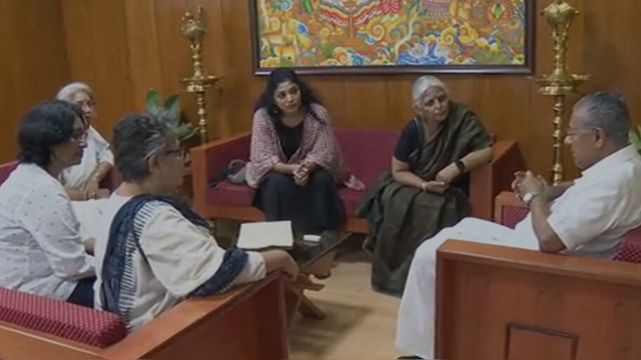 WCC members met cm pinarayi vijayan | എസ്ഐടിയുടെ പ്രവർത്തനത്തിൽ ആശങ്ക ...