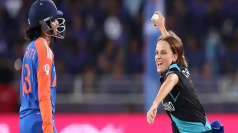 T20 World Cup 2024: വനിതാ ടി20 ലോകകപ്പ്: ആദ്യ മത്സരത്തിൽ ഇന്ത്യയ്ക്ക് ദയനീയ പരാജയം T20 World Cup 2024: വനിതാ ടി20 ലോകകപ്പ്: ആദ്യ മത്സരത്തിൽ ഇന്ത്യയ്ക്ക് ദയനീയ പരാജയം