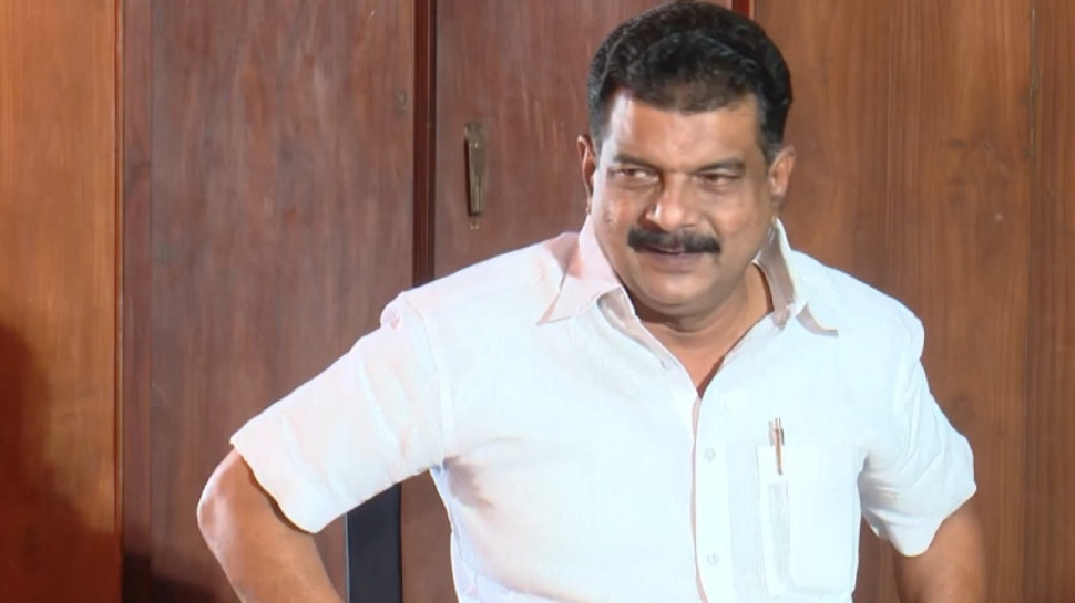 PV Anvar: 'ഡിഎംകെ' രാഷ്ട്രീയ പാർട്ടിയല്ല, ഒരു സാമൂഹ്യ കൂട്ടായ്മ; തെരഞ്ഞെടുപ്പുകളിൽ മത്സരിക്കുമെന്ന് അൻവർ PV Anvar: 'ഡിഎംകെ' രാഷ്ട്രീയ പാർട്ടിയല്ല, ഒരു സാമൂഹ്യ കൂട്ടായ്മ; തെരഞ്ഞെടുപ്പുകളിൽ മത്സരിക്കുമെന്ന് അൻവർ