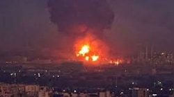 Israel Attack Iran: ഇറാന്റെ മിസൈൽ ആക്രമണങ്ങൾക്ക് തിരിച്ചടി നൽകി ഇസ്രയേൽ; ടെഹ്റാനിൽ ഉൾപ്പെടെ ഉഗ്രസ്ഫോടനം