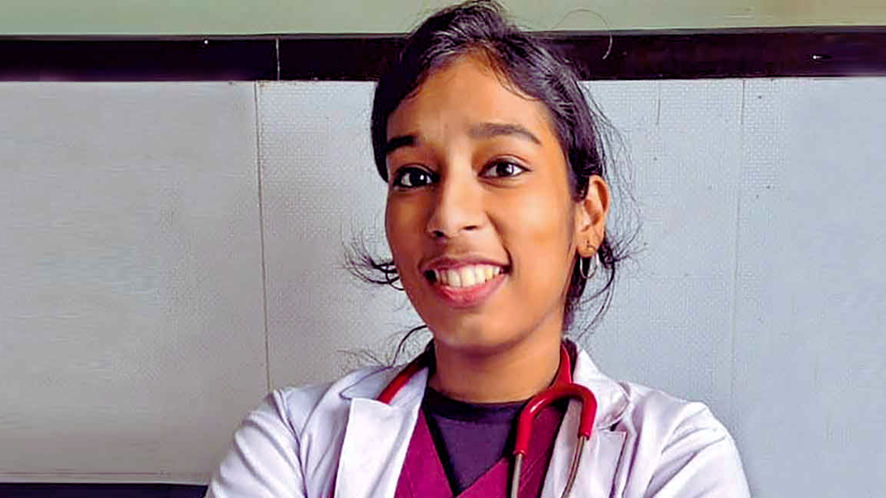 Dr Vandana Das Murder: ഡോ.വന്ദന ദാസ് കൊലപാതകം; പ്രതി സന്ദീപിന്റെ ഇടക്കാല ജാമ്യാപേക്ഷ തള്ളി സുപ്രീംകോടതി Dr Vandana Das Murder: ഡോ.വന്ദന ദാസ് കൊലപാതകം; പ്രതി സന്ദീപിന്റെ ഇടക്കാല ജാമ്യാപേക്ഷ തള്ളി സുപ്രീംകോടതി