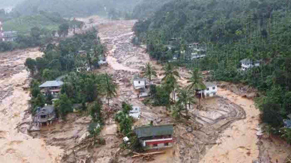 Wayanad Landslide: വയനാട് ഉരുൾപൊട്ടൽ ദേശീയ ദുരന്തമായി പ്രഖ്യാപിക്കാനാവില്ല; നിലപാട് വ്യക്തമാക്കി കേന്ദ്രം Wayanad Landslide: വയനാട് ഉരുൾപൊട്ടൽ ദേശീയ ദുരന്തമായി പ്രഖ്യാപിക്കാനാവില്ല; നിലപാട് വ്യക്തമാക്കി കേന്ദ്രം